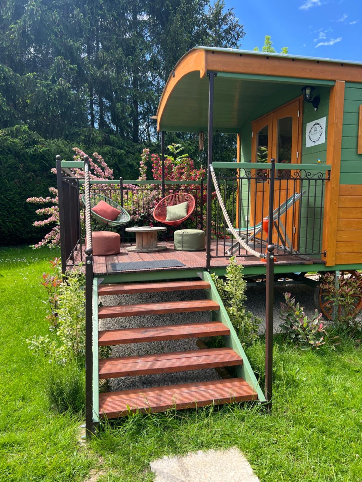 Bed and Breakfast La Roulotte Deluxe De Malpas Quingey Zewnętrze zdjęcie