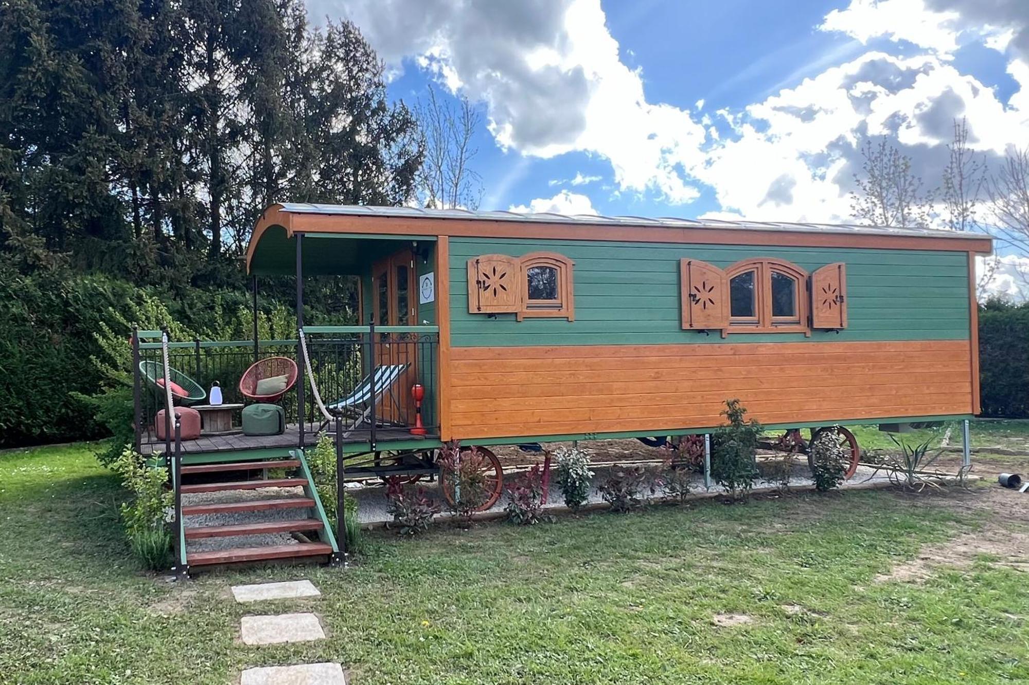 Bed and Breakfast La Roulotte Deluxe De Malpas Quingey Zewnętrze zdjęcie