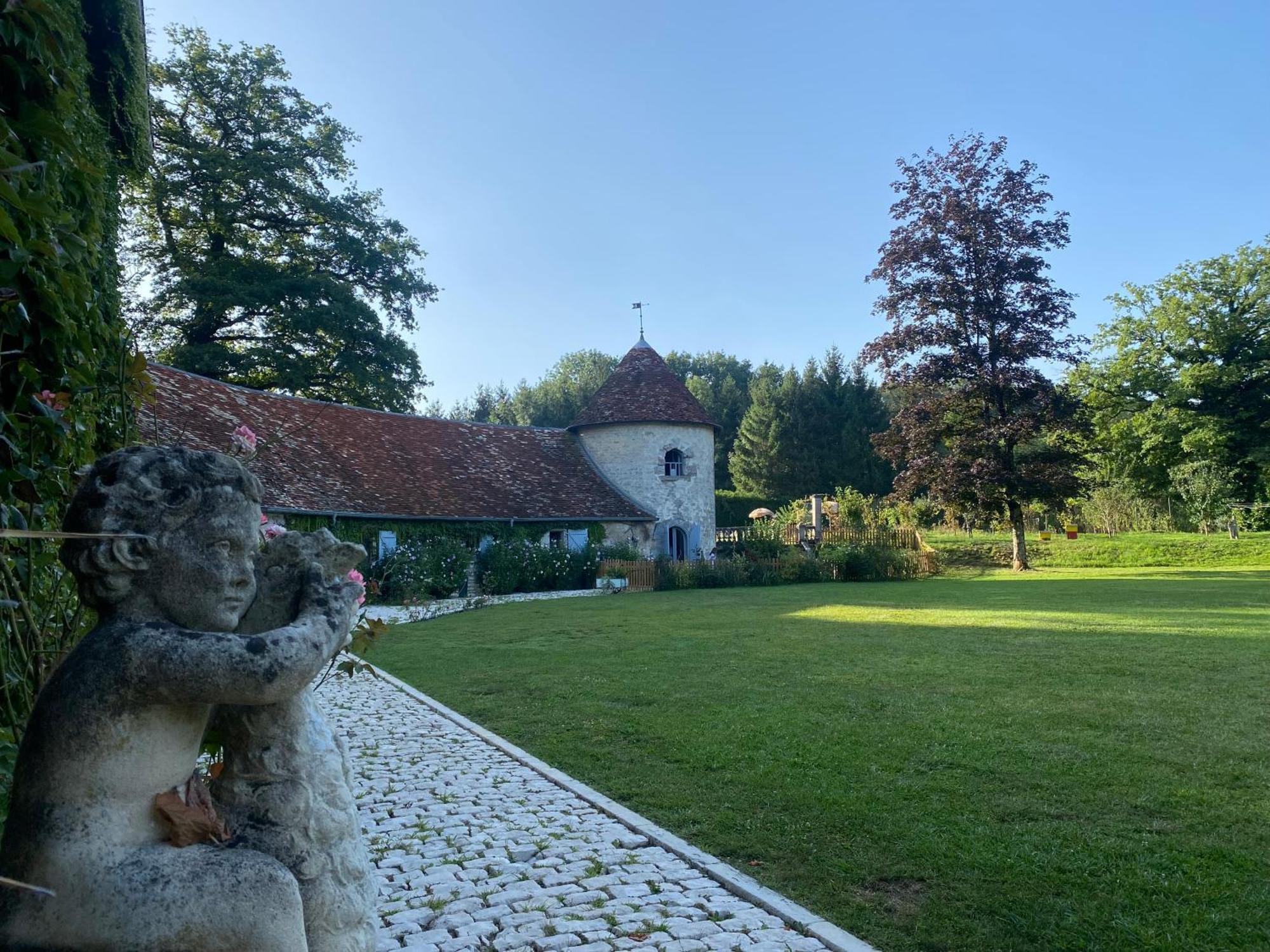 Bed and Breakfast La Roulotte Deluxe De Malpas Quingey Zewnętrze zdjęcie