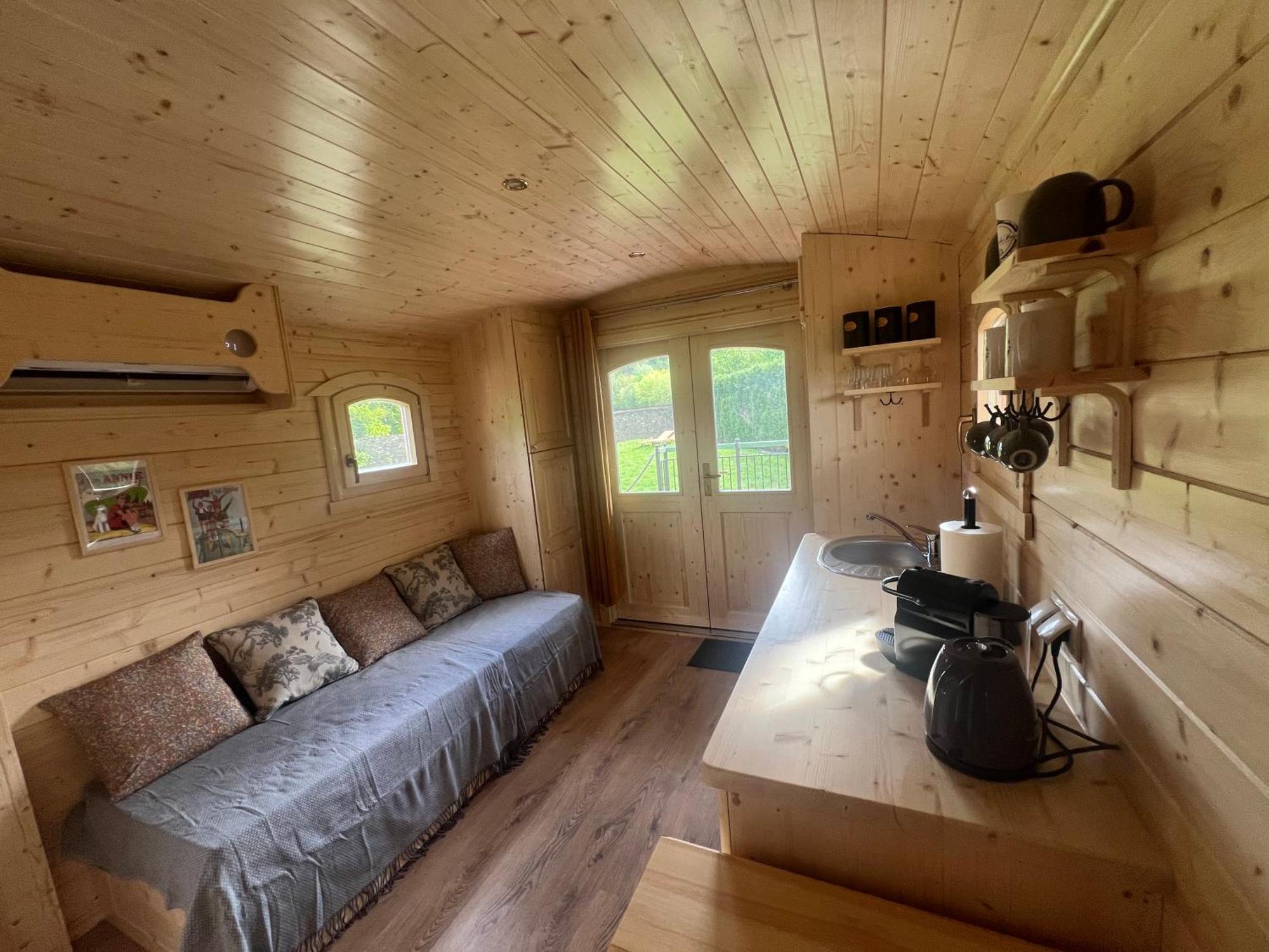 Bed and Breakfast La Roulotte Deluxe De Malpas Quingey Zewnętrze zdjęcie