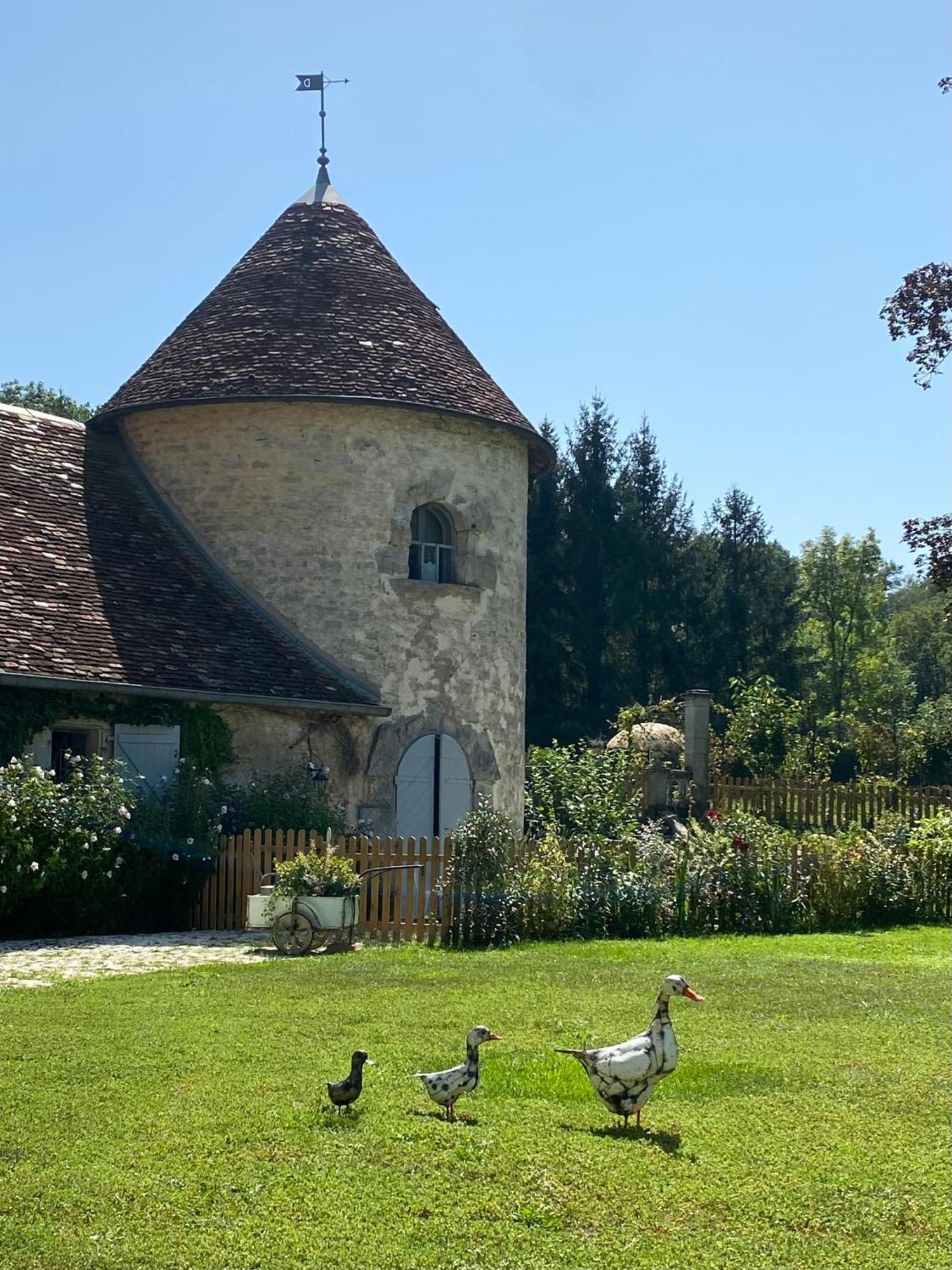 Bed and Breakfast La Roulotte Deluxe De Malpas Quingey Zewnętrze zdjęcie