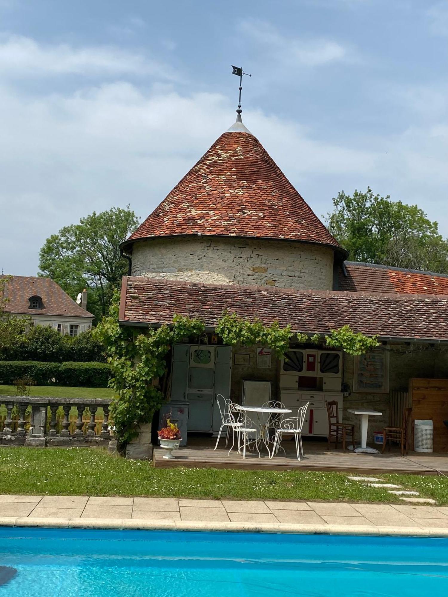 Bed and Breakfast La Roulotte Deluxe De Malpas Quingey Zewnętrze zdjęcie